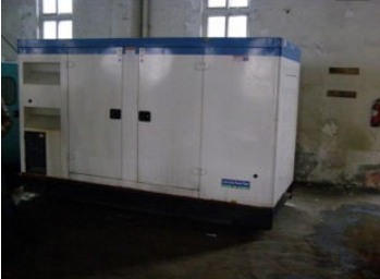 佳木斯康明斯150kw大型柴油二手发电机组